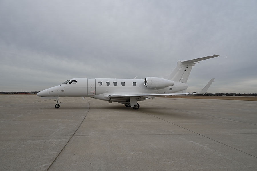Phenom 300E charter private jet exterior thumbnail 2